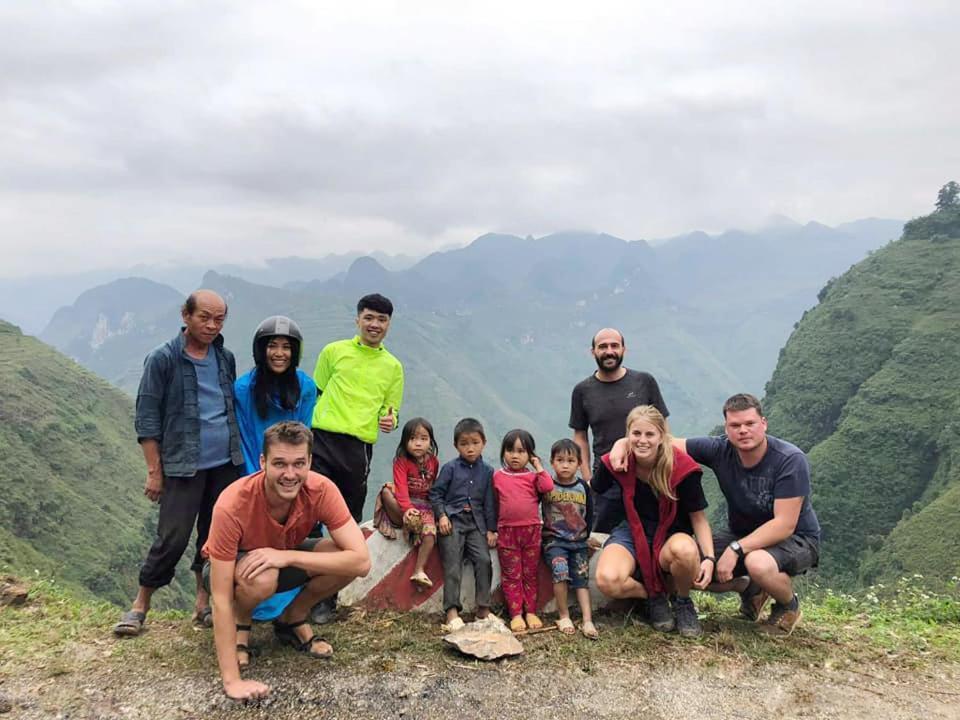 10Am Hostel Ha Giang Buitenkant foto